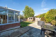 Verdayne Gardens, Warlingham, CR6 photo 14