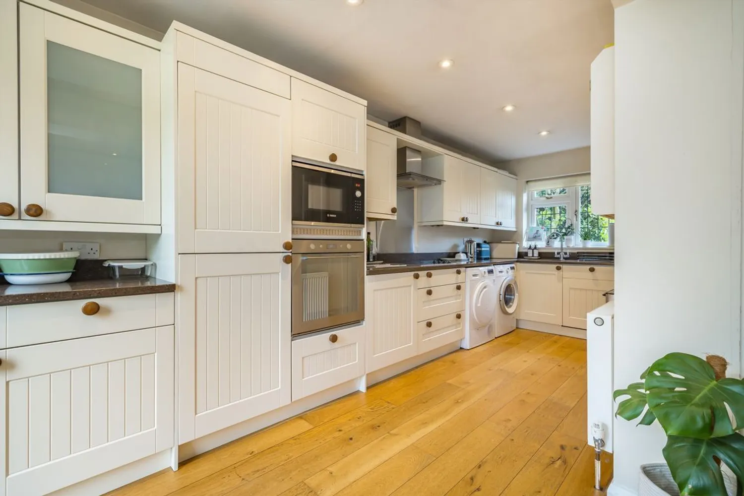 Woodland Way, Weybridge, KT13 photo 4