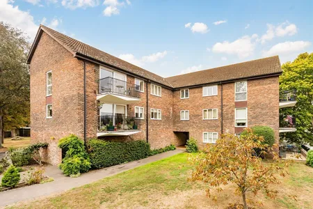 Hillrise, Walton-On-Thames, KT12