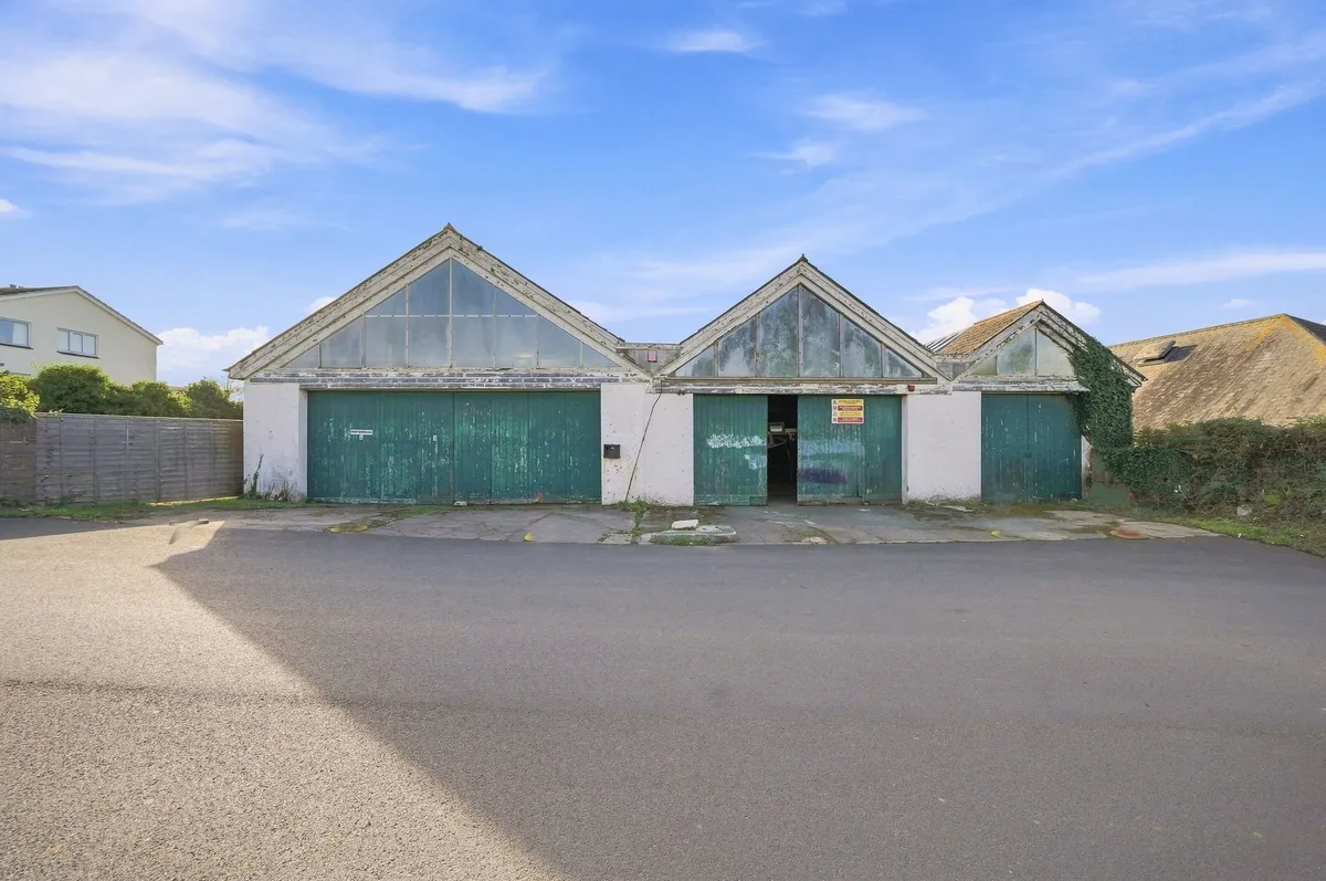 Bantham Garage, Thurlestone