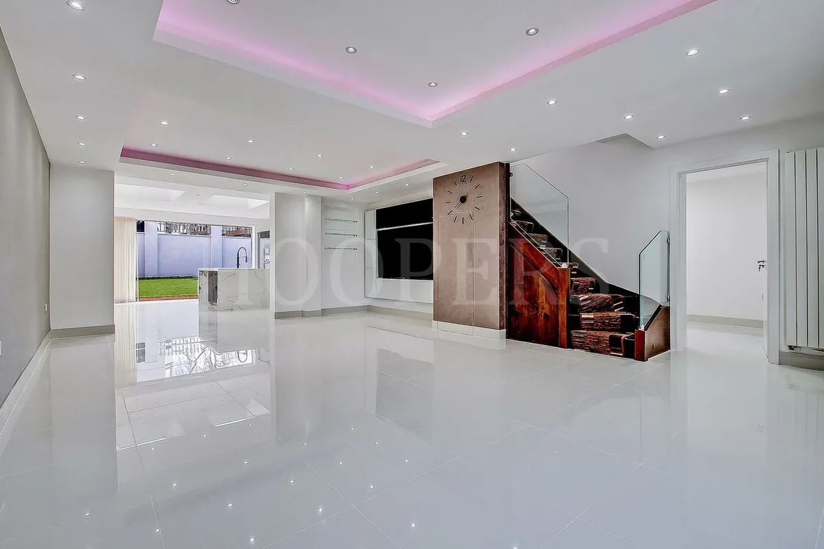 London, NW10
