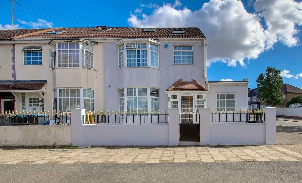 London, NW10