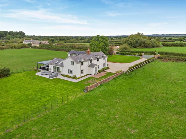 Burwardsley Road, Tattenhall, CH3 photo 32