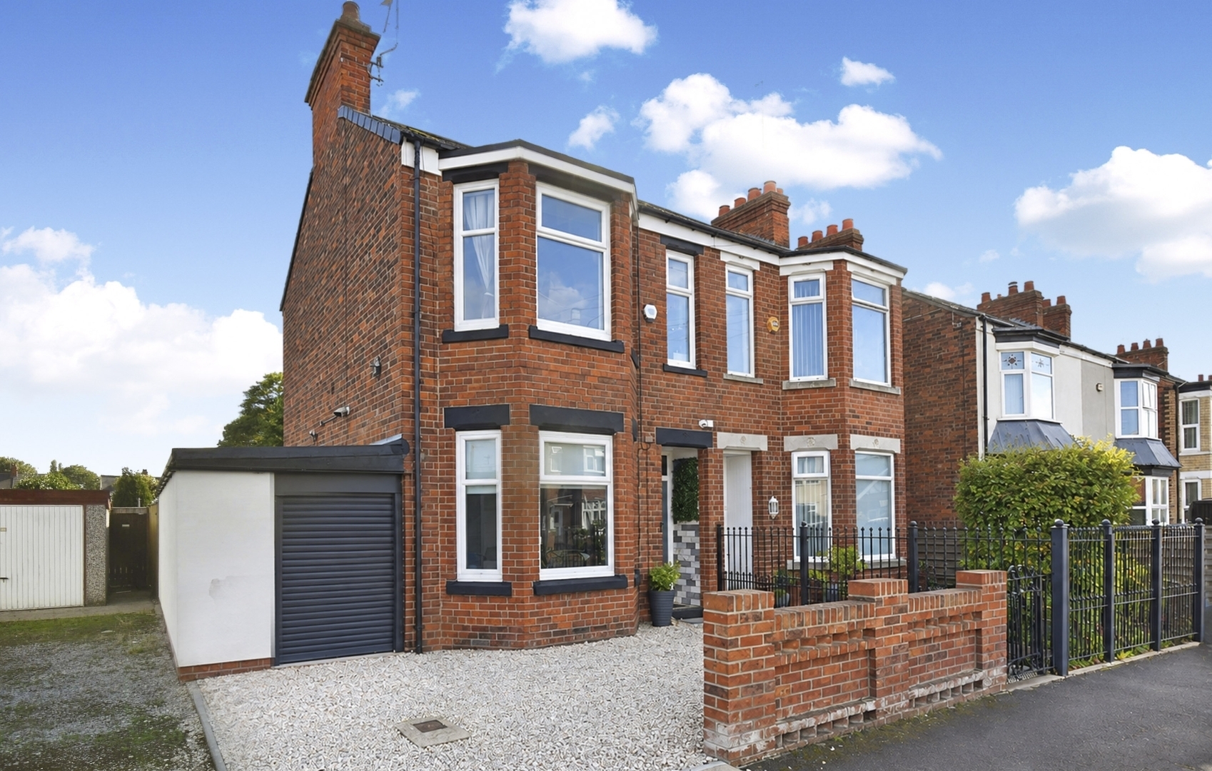 Eglinton Avenue, Hull Image 1