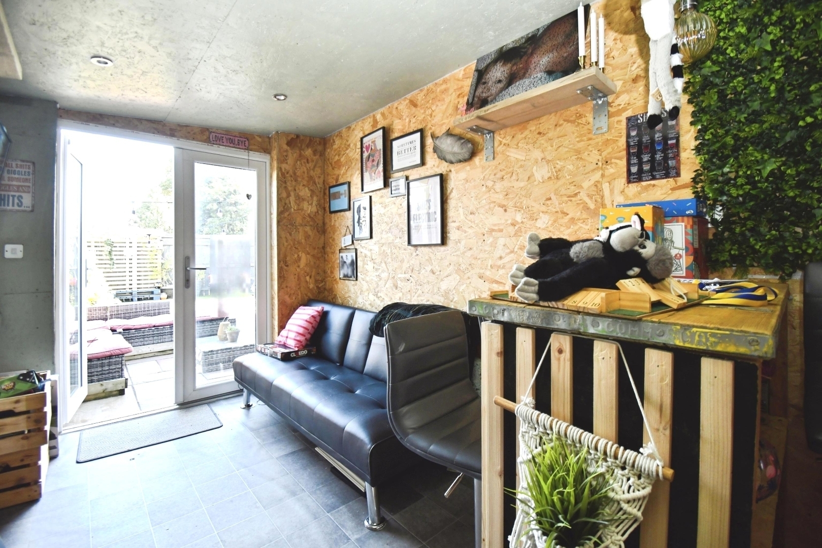 Eglinton Avenue, Hull Image 32