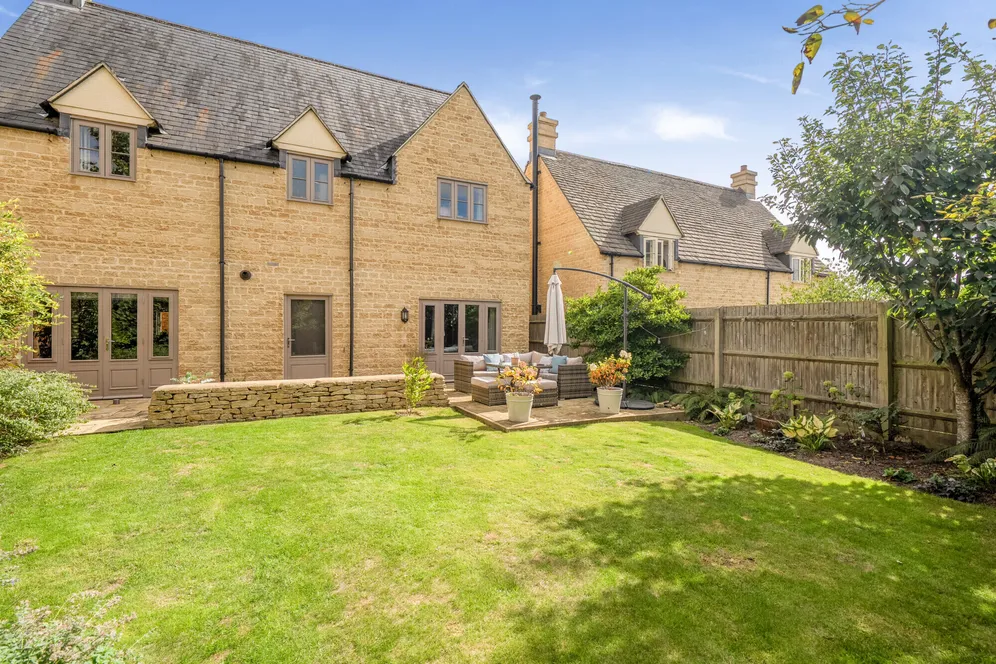 Griffiths Close, Cirencester, GL7 photo 21