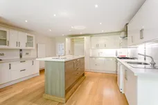 Fieldhead Gardens Bourne End SL8 photo 2