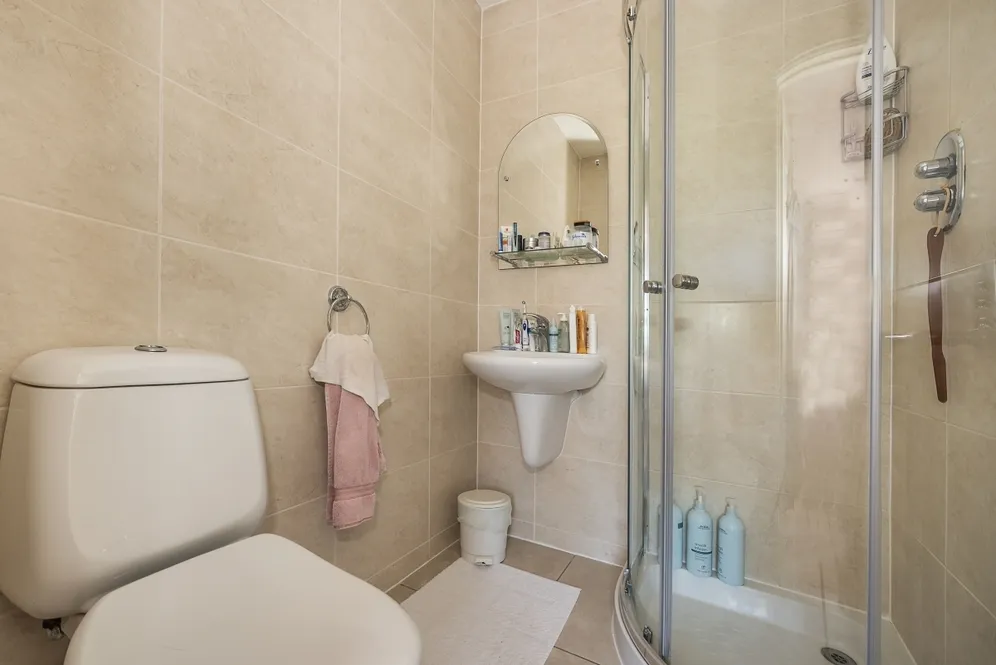 Arthur Road London SW19 photo 13