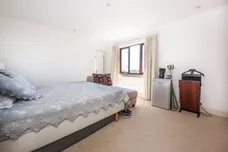 Arthur Road London SW19 photo 14
