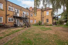 Grove Road Surbiton KT6 photo 10