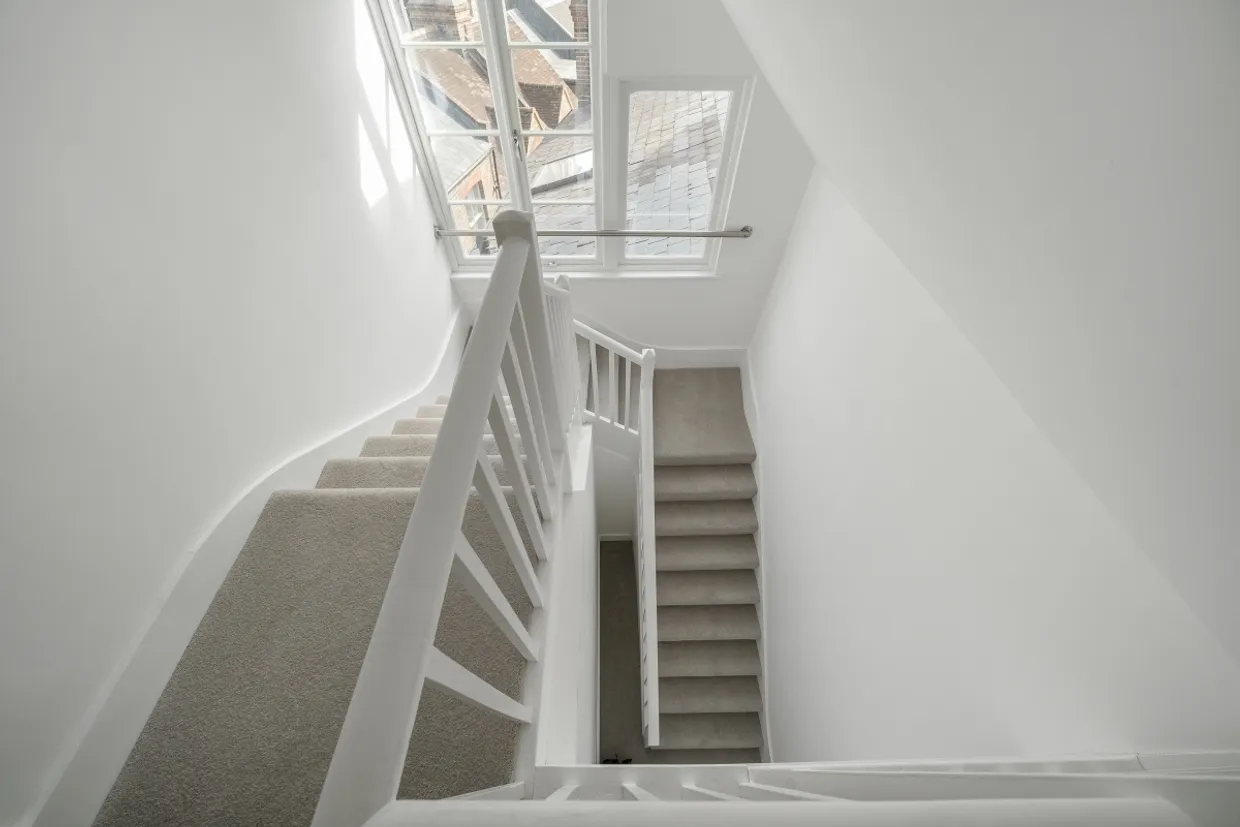 1 Acre Passage Windsor SL4 photo 23