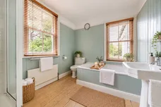 Tilford Road Hindhead GU26 photo 10