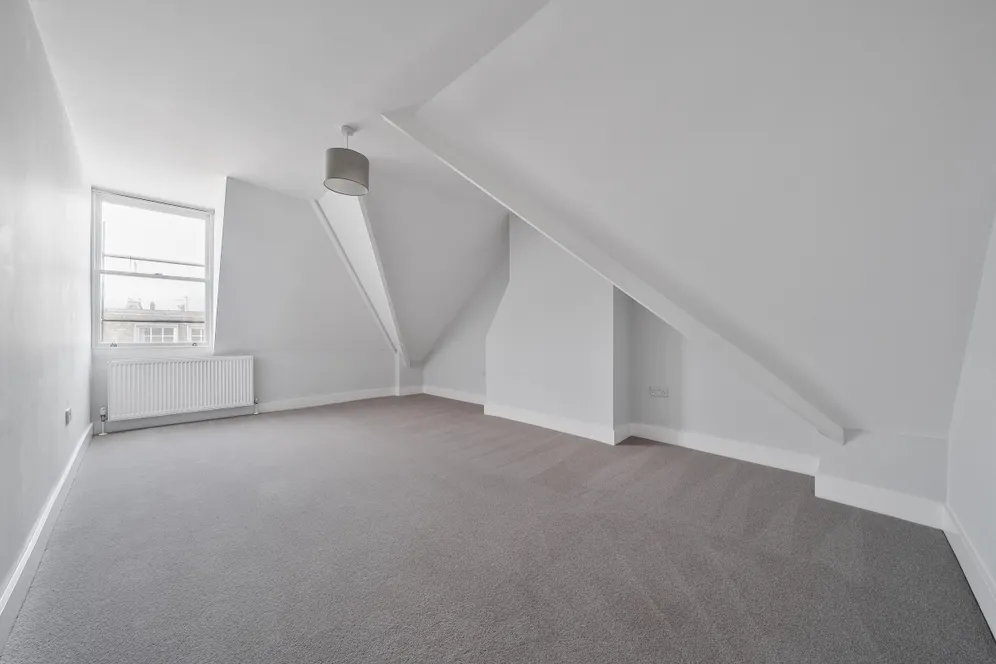 1 Acre Passage Windsor SL4 photo 29