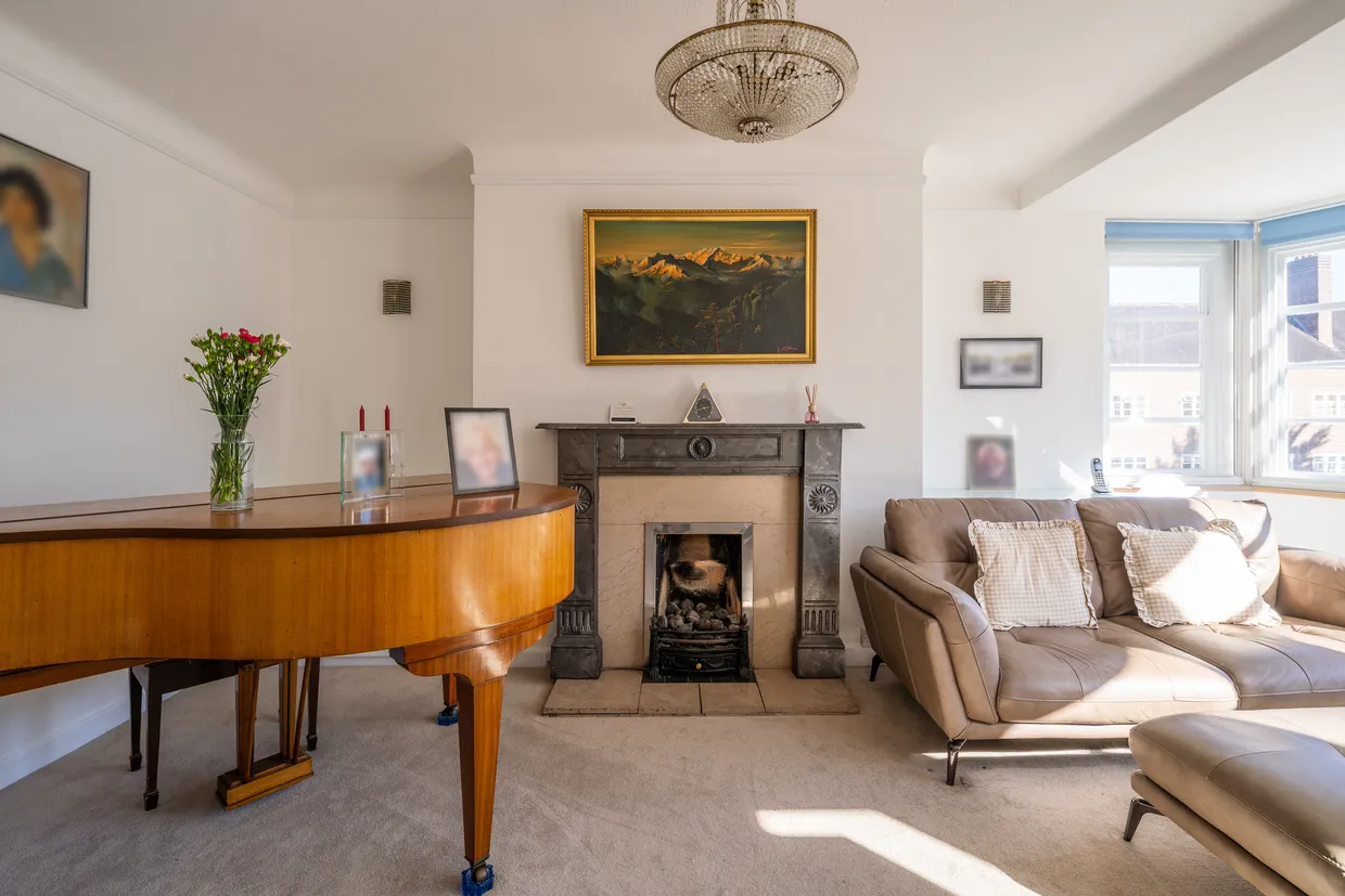 Putney Heath, London, SW15 photo 4