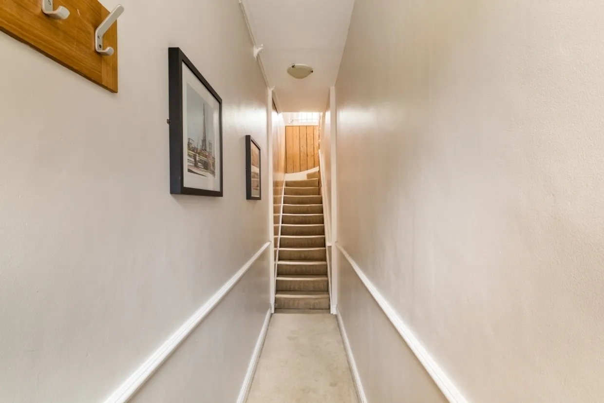 Tabard Street, Borough, SE1 photo 28