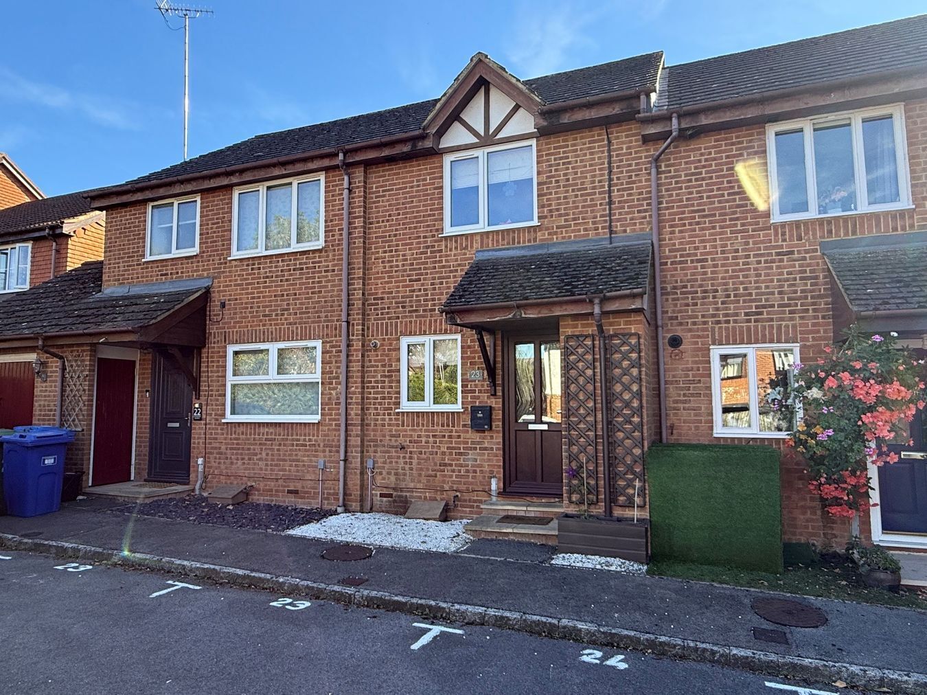 Lincolnshire Gardens, Warfield, RG42 Image 1