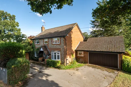 Maidenhead Road, Maidenhead, SL6