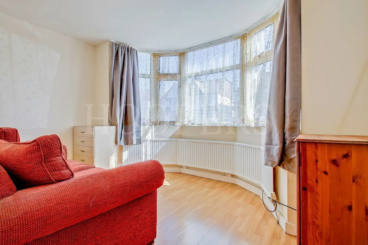 Ballogie Avenue, London, NW10