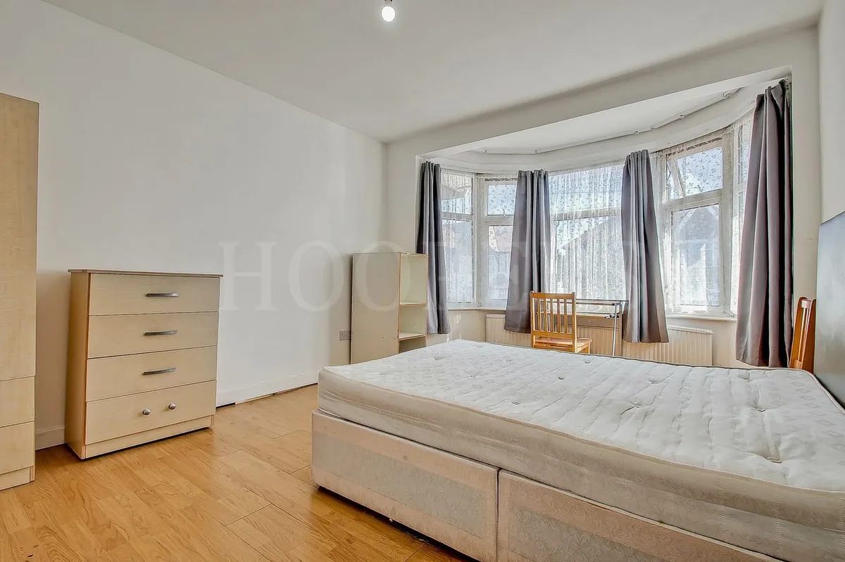 Ballogie Avenue, London, NW10