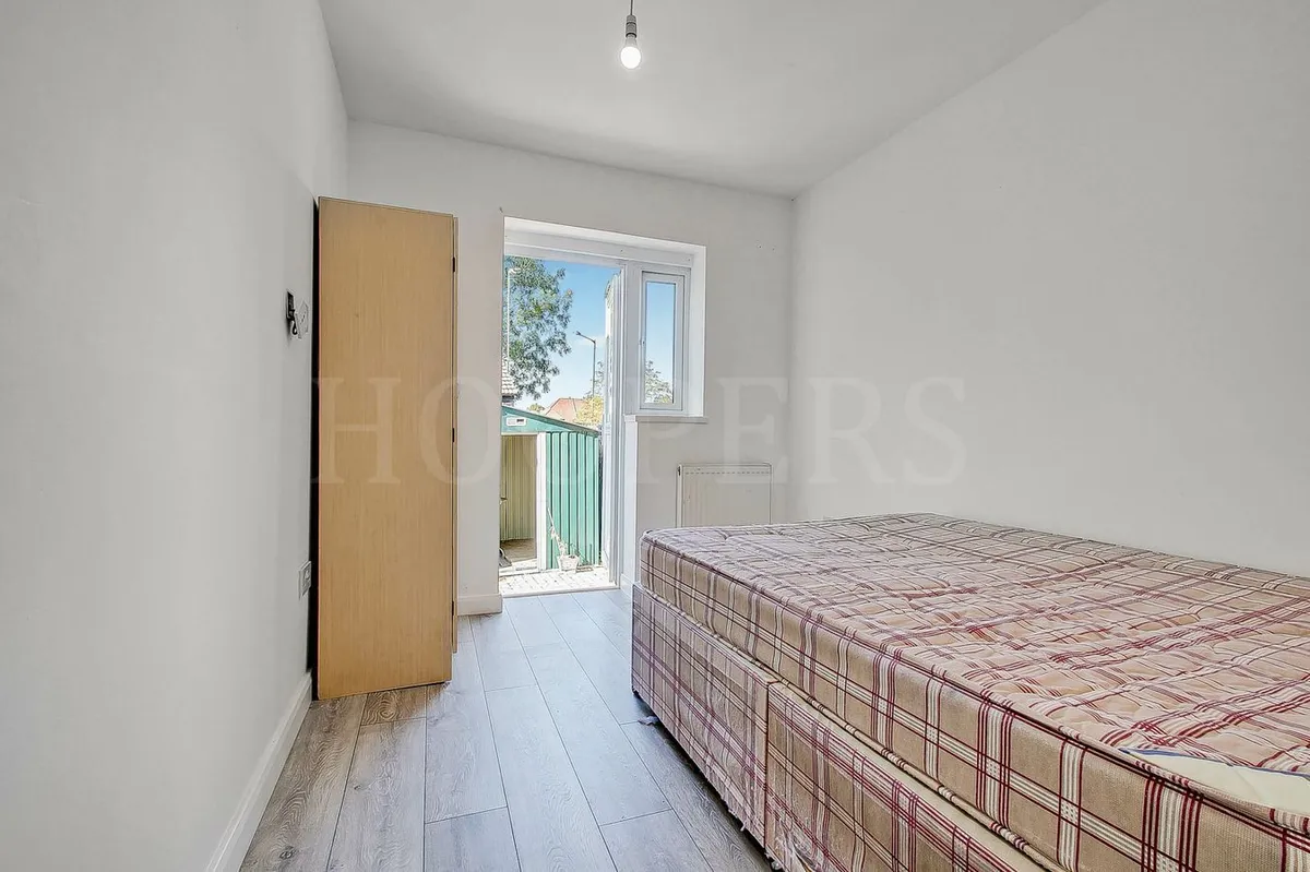 Ballogie Avenue, London, NW10