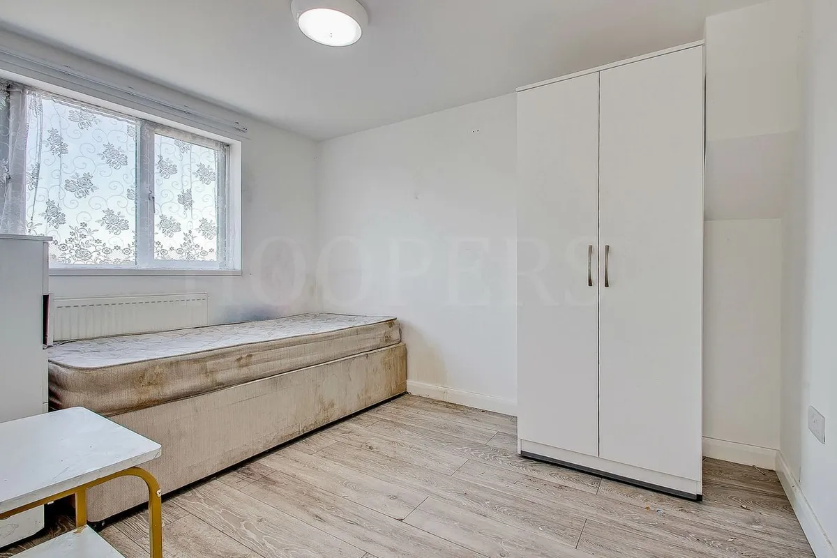 Ballogie Avenue, London, NW10