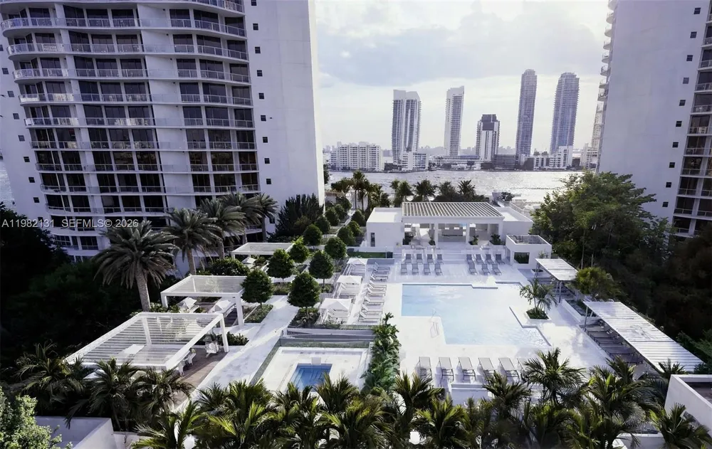 4000 Island Blvd, Aventura, FL 33160