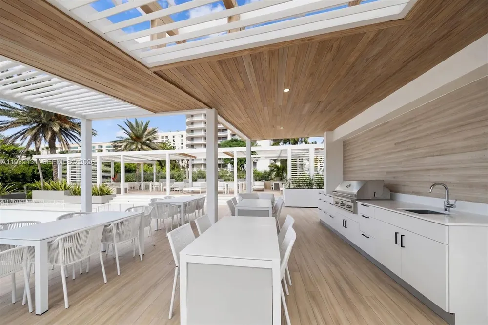 4000 Island Blvd, Aventura, FL 33160