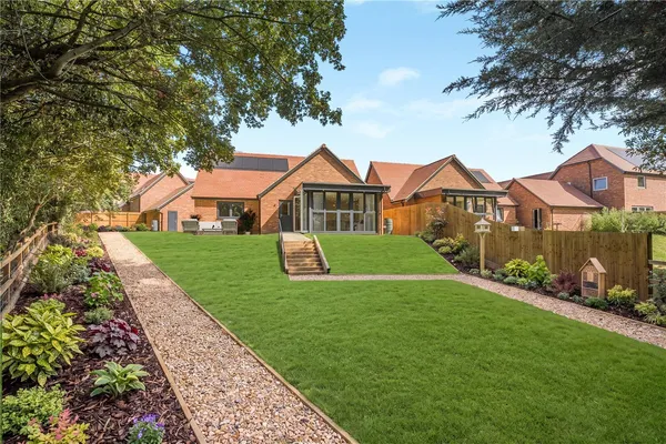 The Cherringtons, Leckhampton, GL53 photo 2