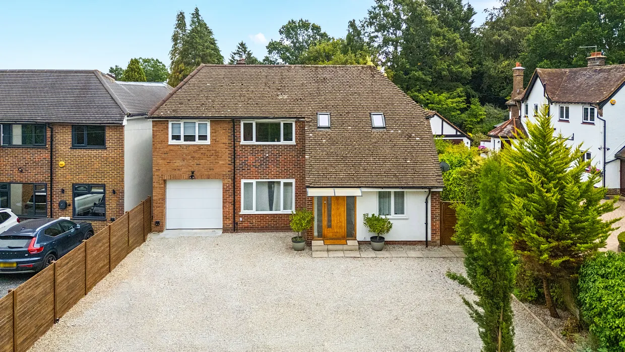 Whyteleafe Road, Caterham, CR3 photo 1