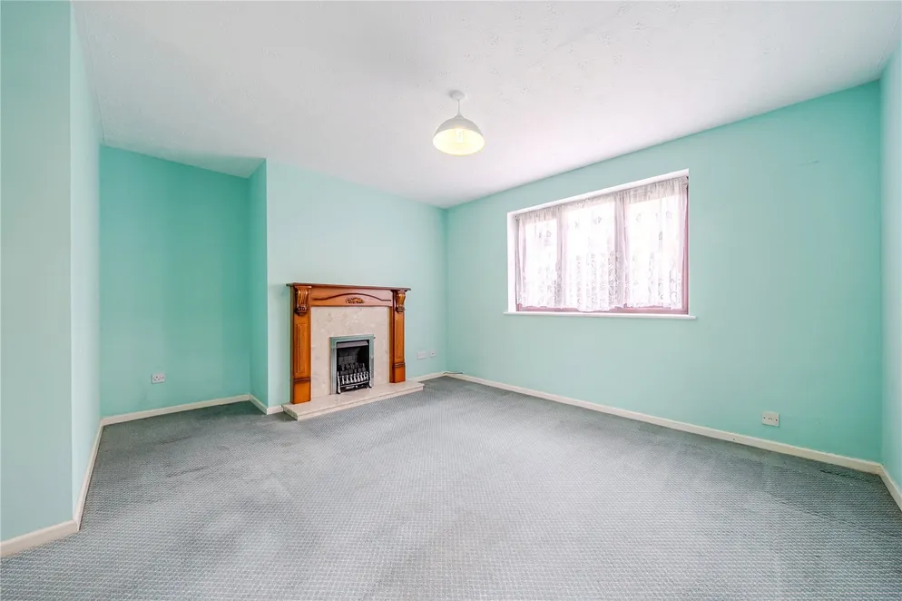 Property carousel item 10