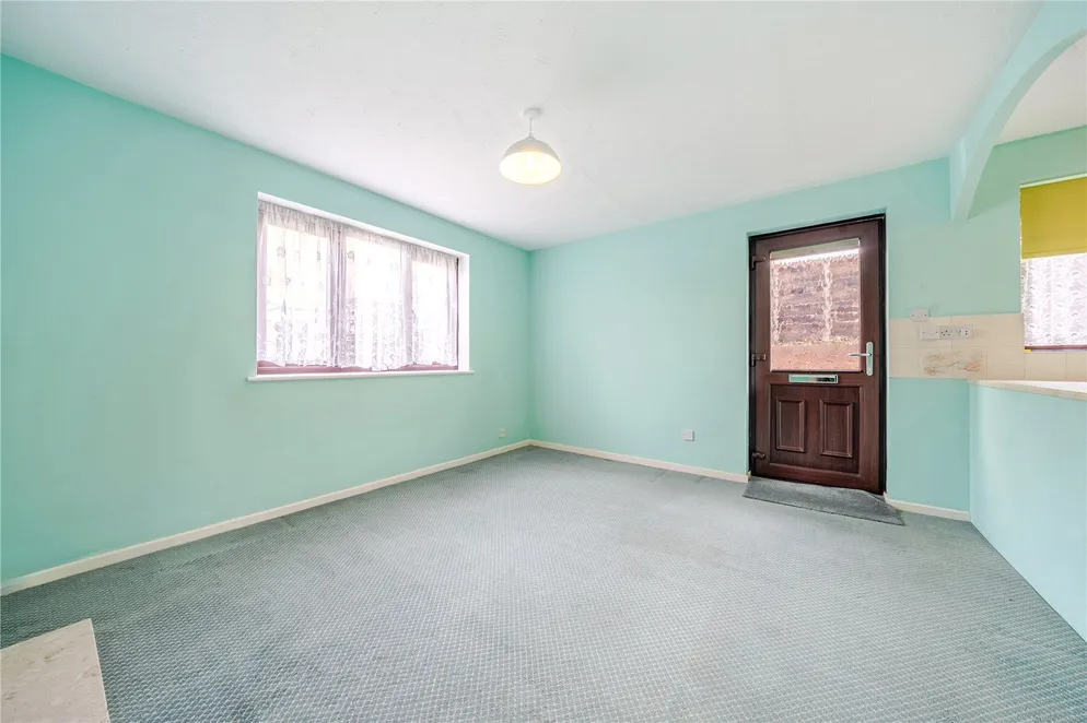 Property carousel item 12