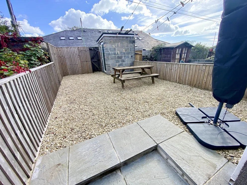 Property carousel item 12
