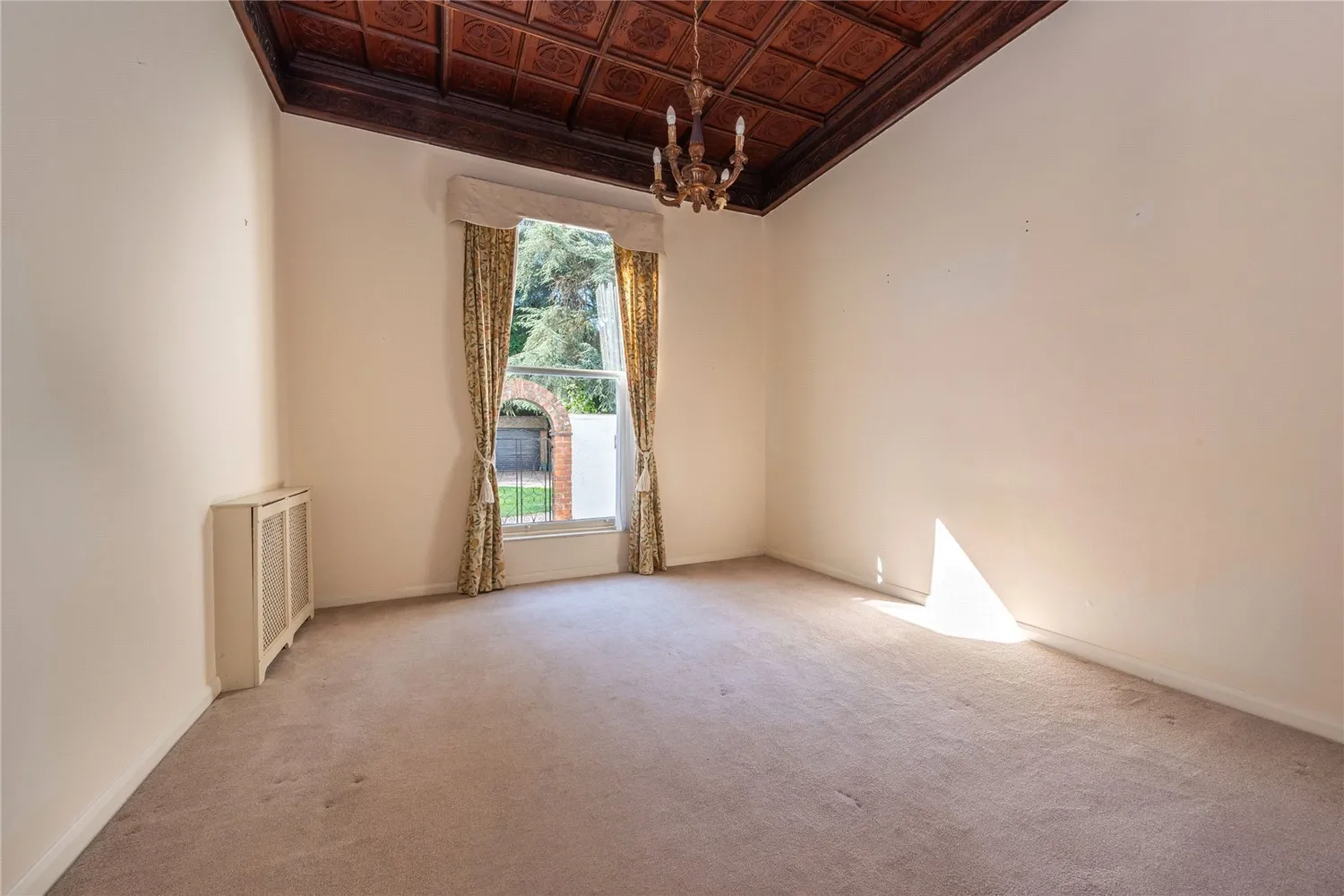 Pixham Firs, Pixham Lane, RH4 photo 5