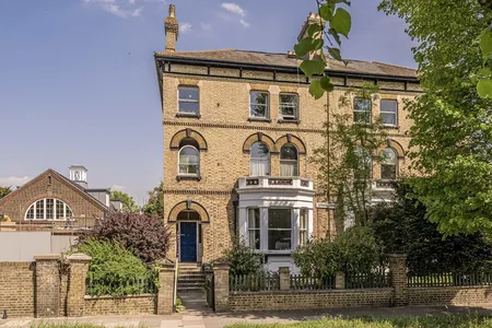 Church Grove, Kingston Upon Thames, KT1