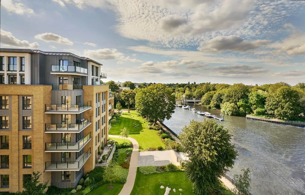 Broom Road, Teddington, TW11 photo 7