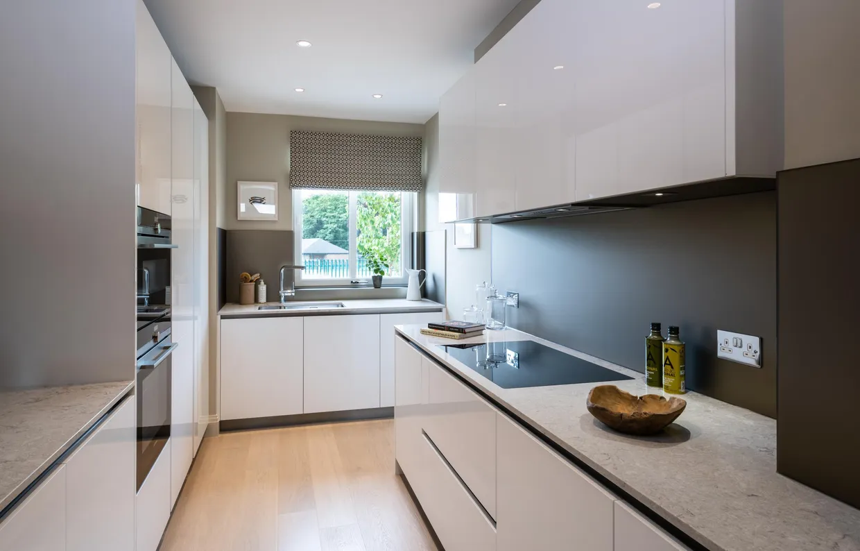 Broom Road, Teddington, TW11 photo 6