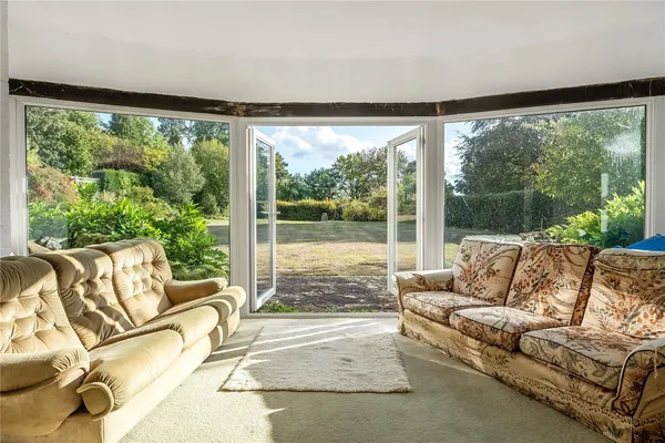High Trees Road, Reigate, RH2 photo 3