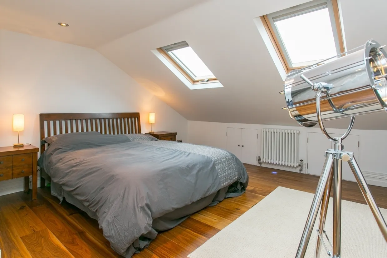 Andalus Road Clapham SW9 photo 2