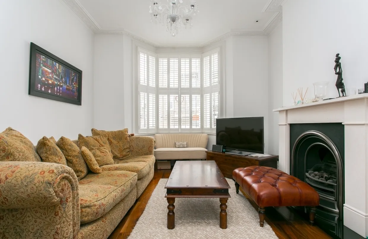 Andalus Road Clapham SW9 photo 5