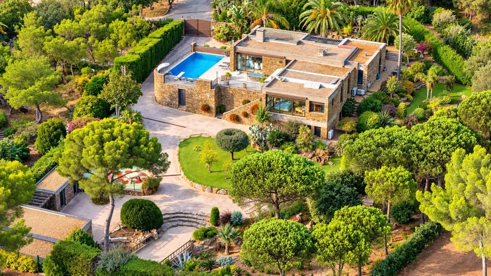 Bormes-les-Mimosas, 83230, France