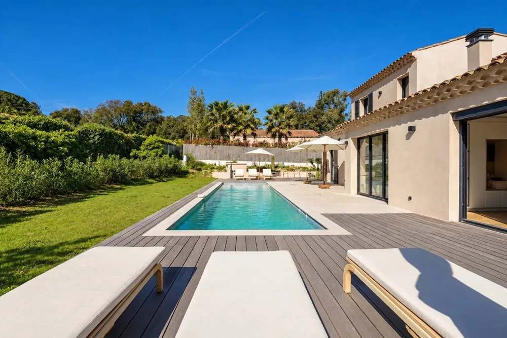 Saint-Tropez, 83990, France