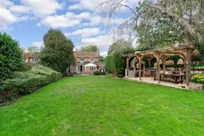 Dell Road, Wokingham, RG40 photo 1