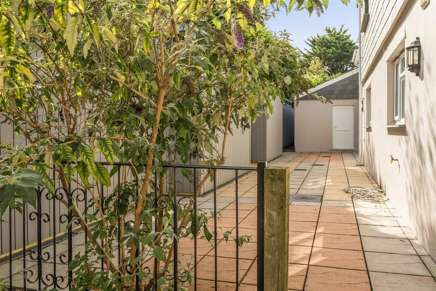 Property Image 41