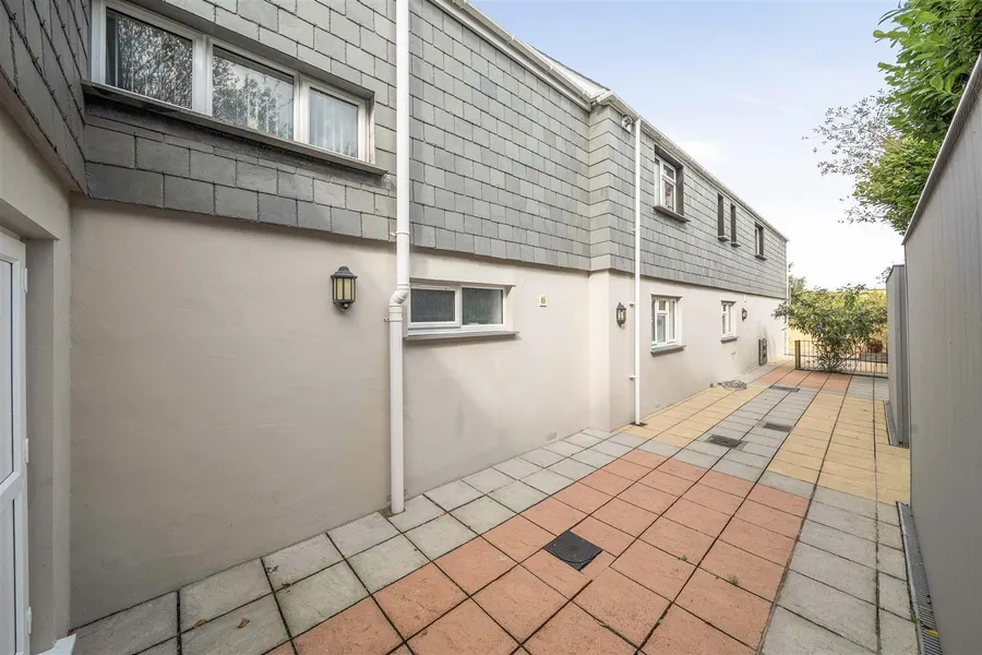 Property Image 44