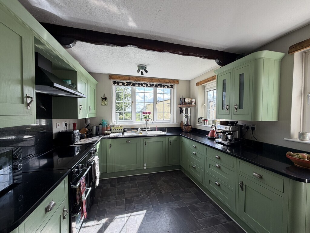 Grinsdale Image 3