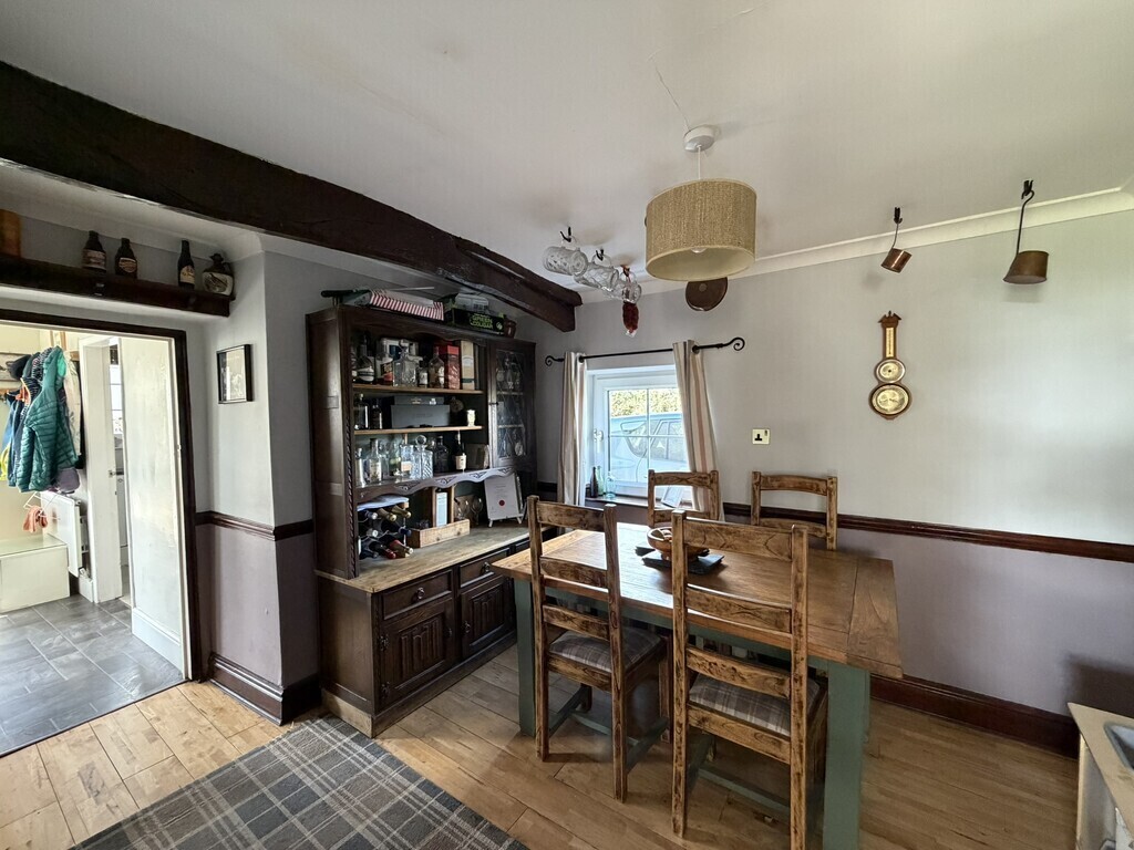 Grinsdale Image 5