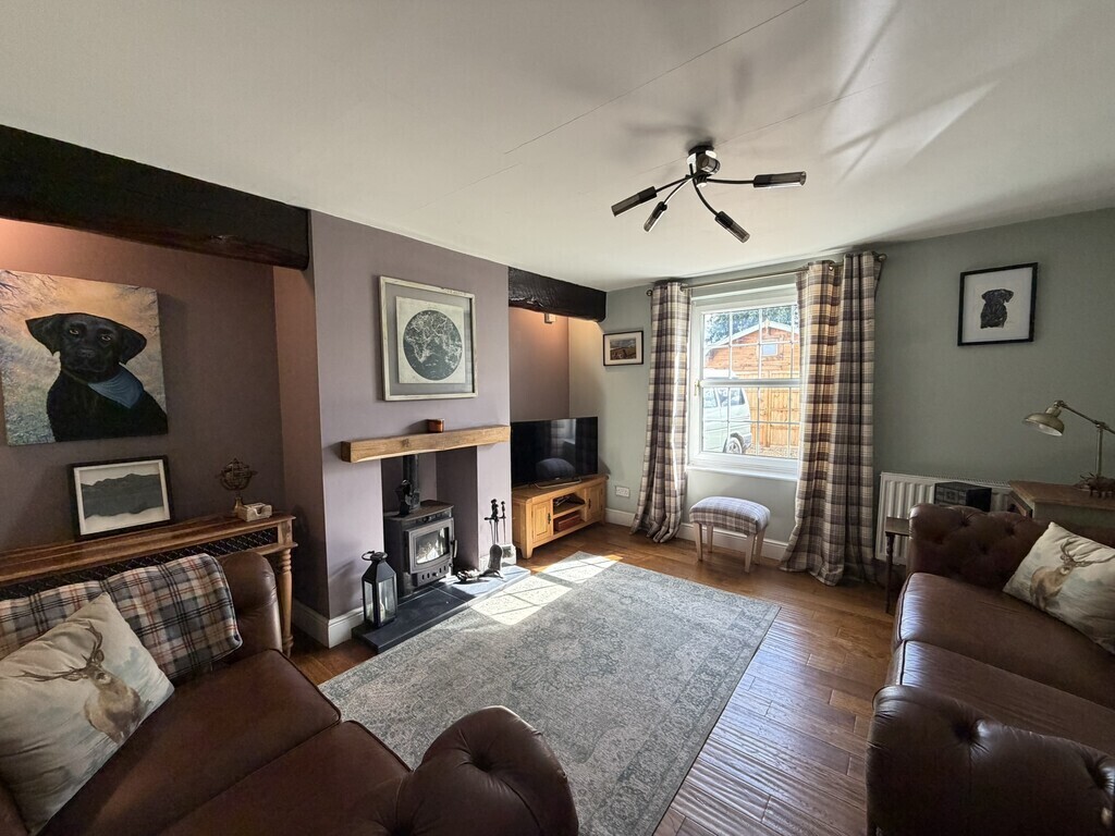 Grinsdale Image 9