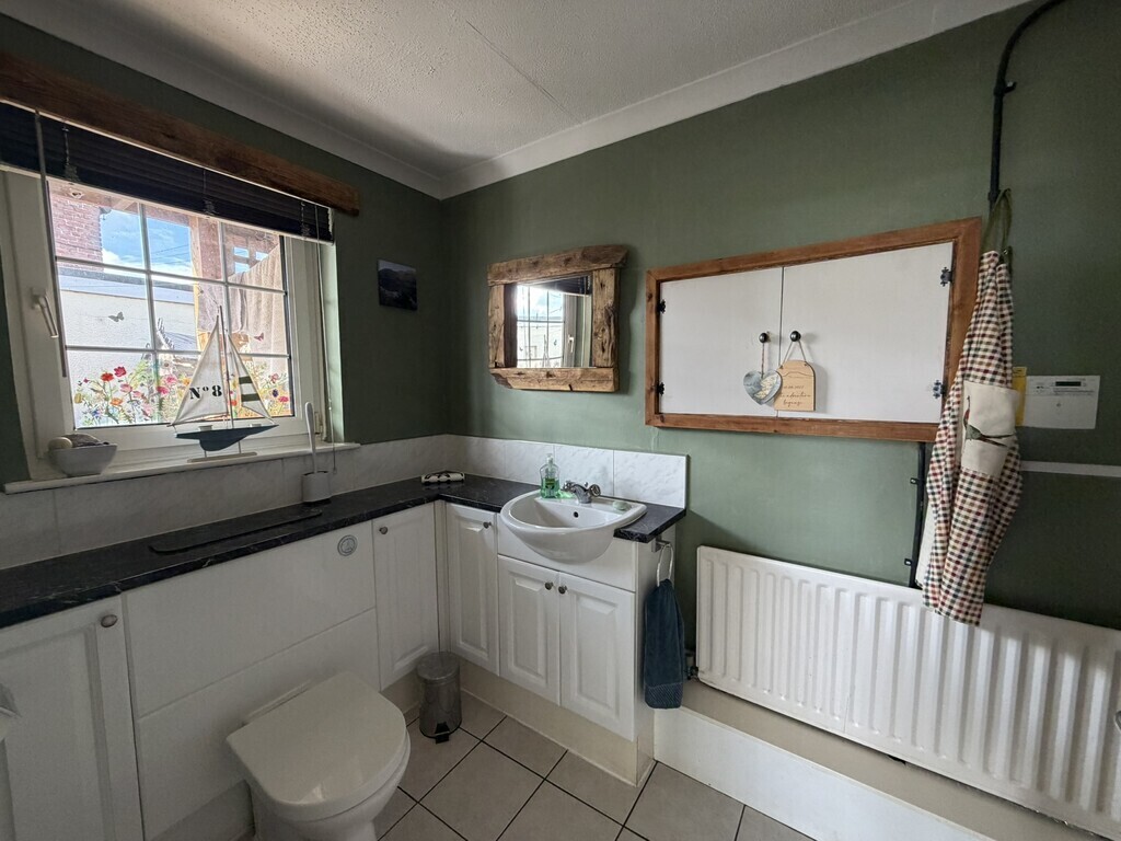 Grinsdale Image 11