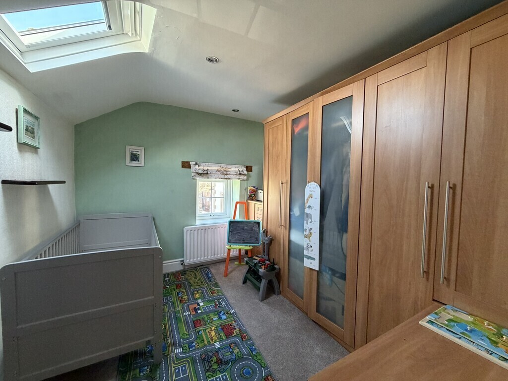 Grinsdale Image 16