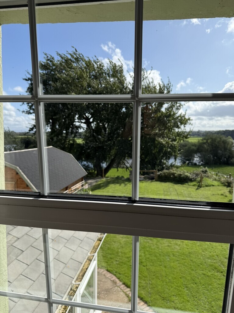 Grinsdale Image 22